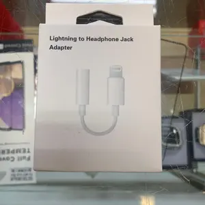 Lighting to headphone jack