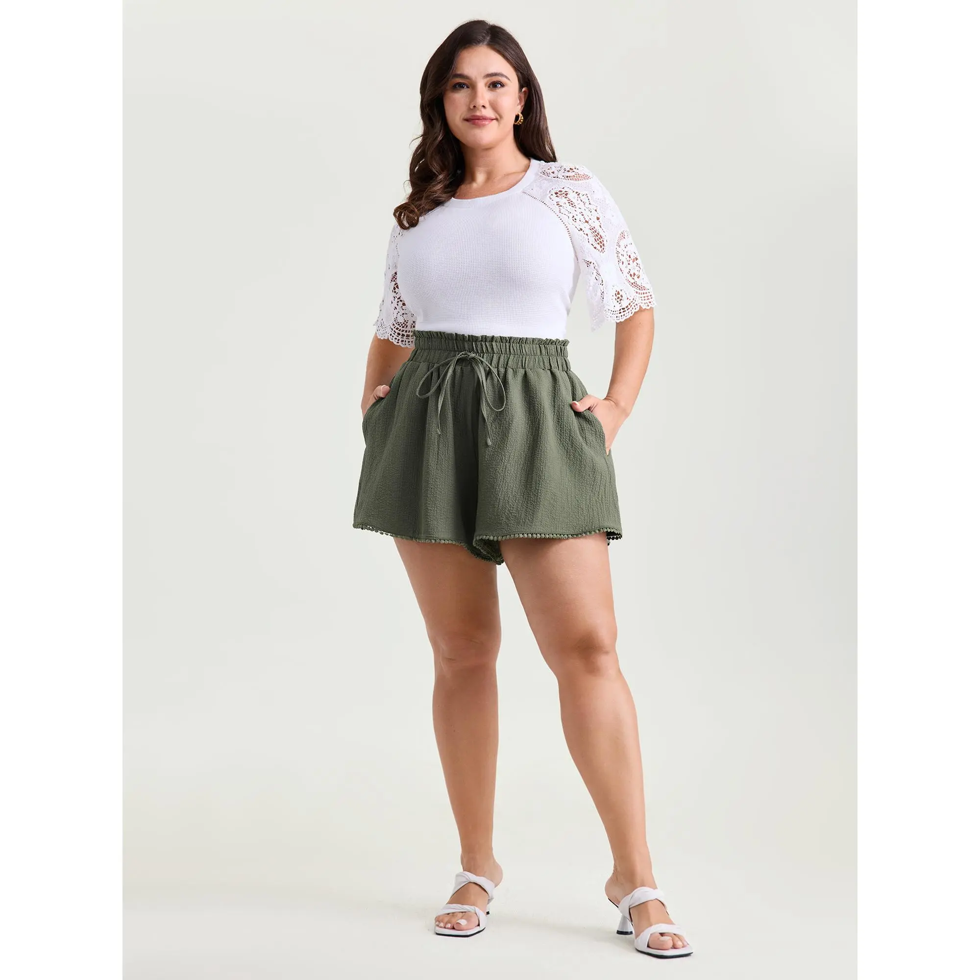 BLOOMCHIC Women's Plus Size Smooth Polyester-Spandex Mid-Waist Wide Leg Shorts - Wide Waistband, Flared Lace Trim, Pockets, M-6X Fit, 2026 Summer Lady Casual Garment, Machine Washable, Cold Wash, Low Heat Iron, Fabric