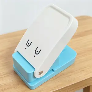 Earring Hole Punch, Card Earring Puncher, DIY Jewelry Hole Punch Tool, Easy Punching Tool with Heart-Shaped Hooks, Plastic Craft Supplies