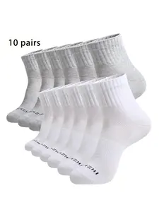 Women's Letter Pattern Crew Socks, Soft Comfy Hosiery, Casual Comfy Breathable Sports Socks for Daily Wear, Women's Socks for All Seasons