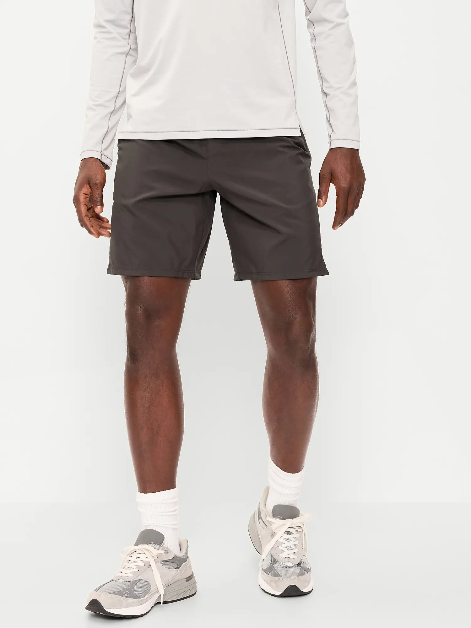 Old Navy Men's Performance Vent Run Shorts -- 7-inch inseam