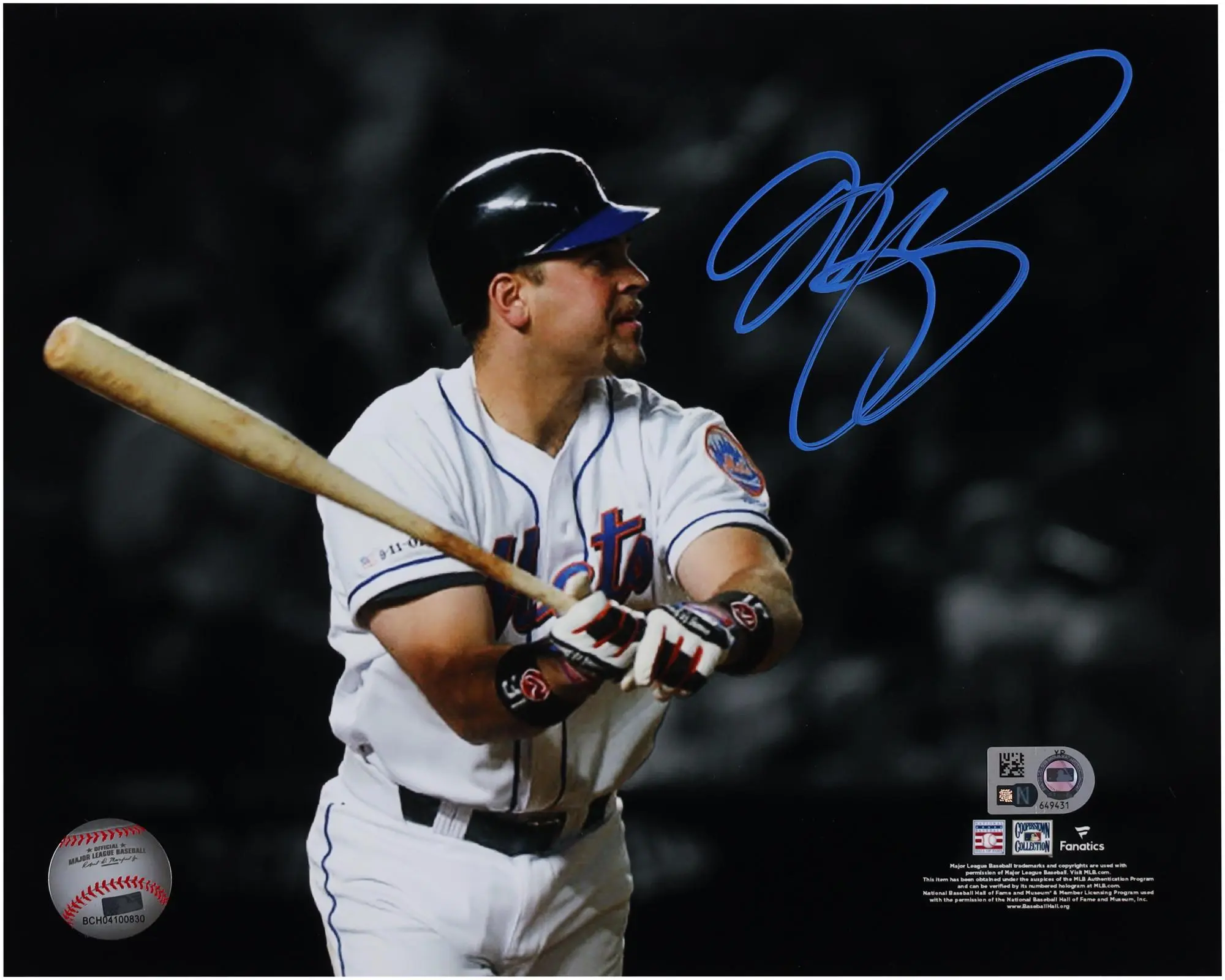 Mike Piazza New York Mets Autographed 8" x 10" Home Run Spotlight Photograph - Fanatics Authentic Certified