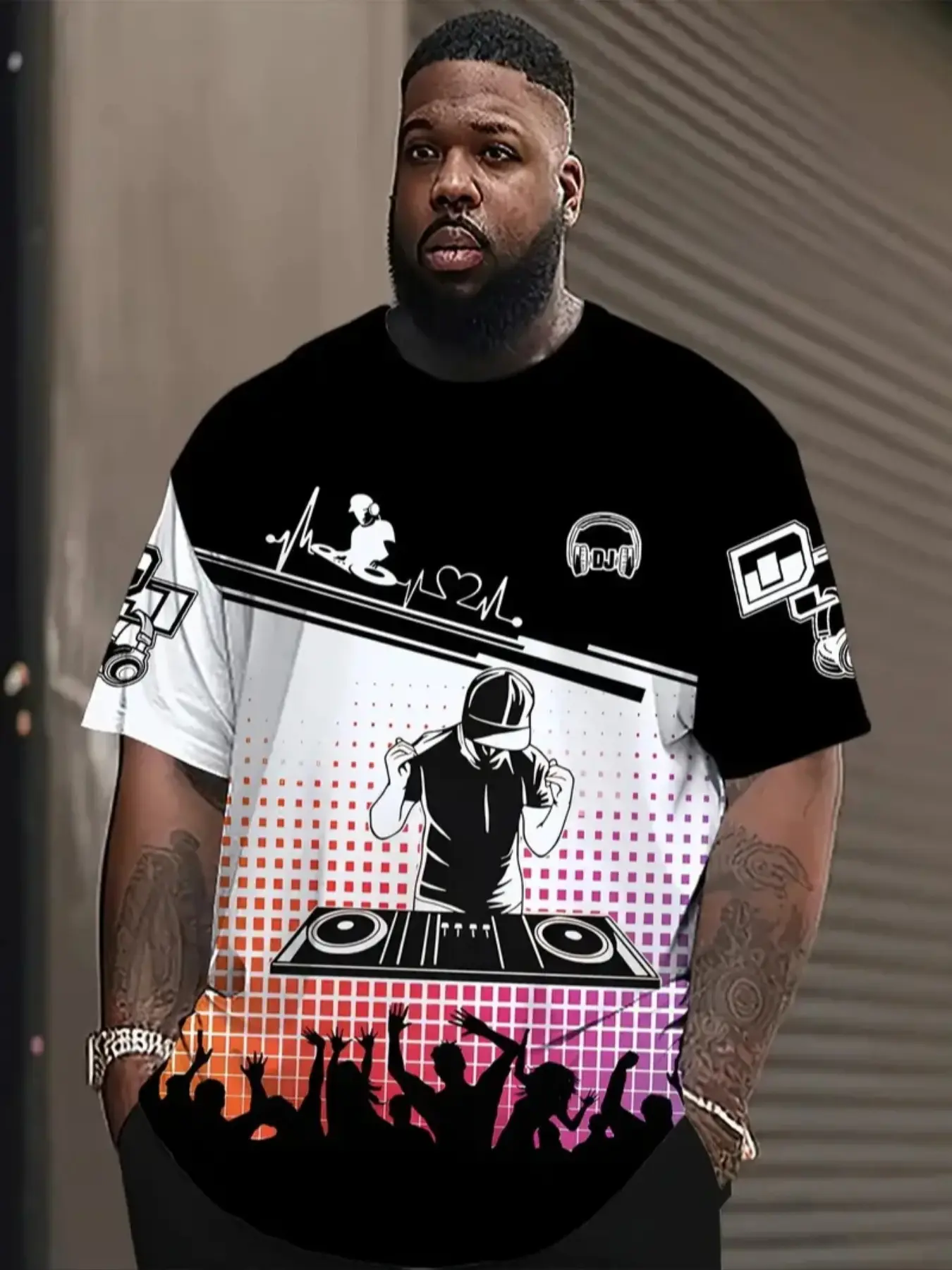 Men's Large Size Loose Dj Pattern T-Shirt, Bold Statement Tee, Nightclub Style Streetwear Casual Short Sleeve Top, Polyester Spandex Blend, Neon, Perfect Gift for Music Lovers, Menswear