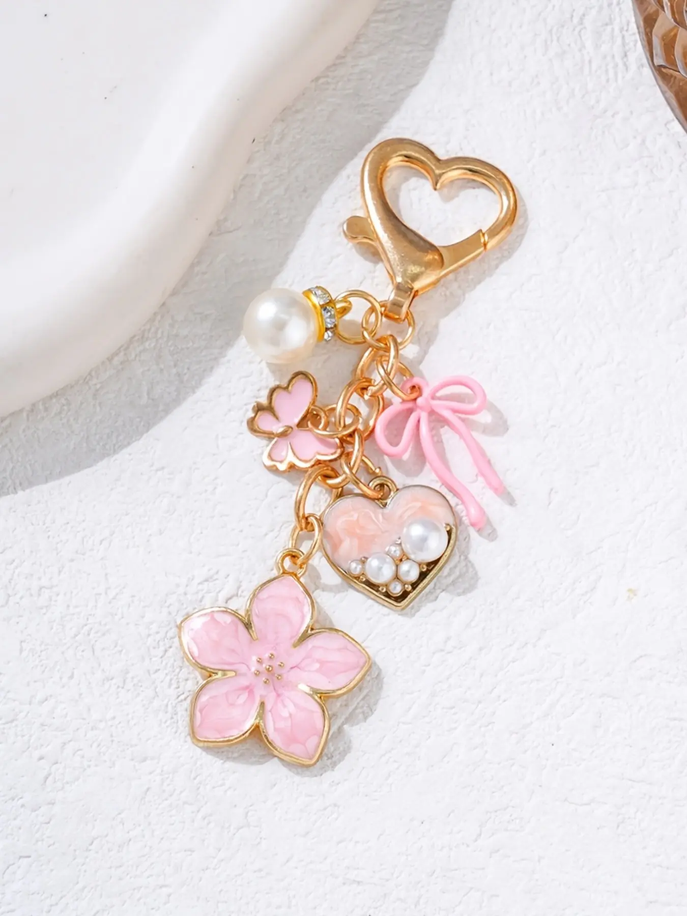 Sakura Heart Butterfly Bag Charm Pendants, Stylish Backpack Charm, Pearl & Enamel Bag Chain Charms, Romantic Bag Decoration Keychain, Girly Bag Pendant for Backpack Purse, In Purple/Pink/White, Ideal for Floral & Coquette Style Lovers