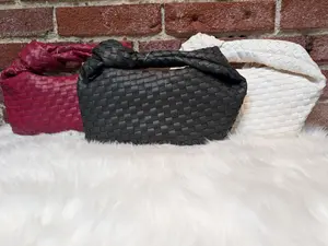 A1224006 Woven Knot Bag