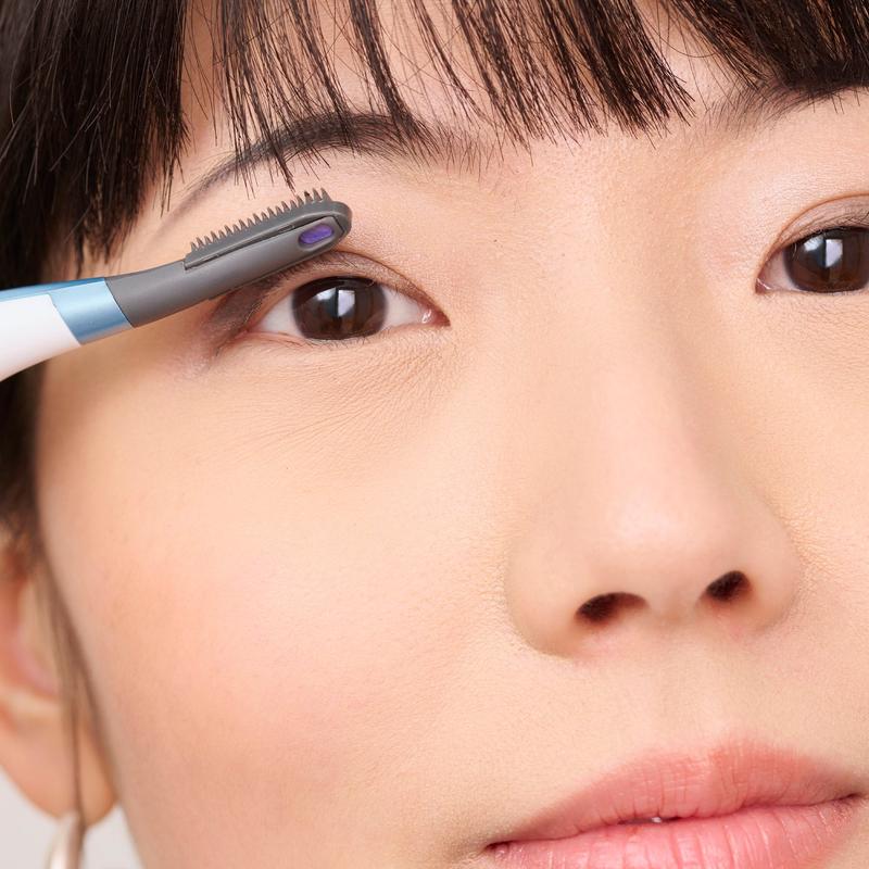 Panasonic Heated Eyelash Curler Comb, Gently Heat Lashes to Lift and Curl with No Pinching, Use with or without Mascara