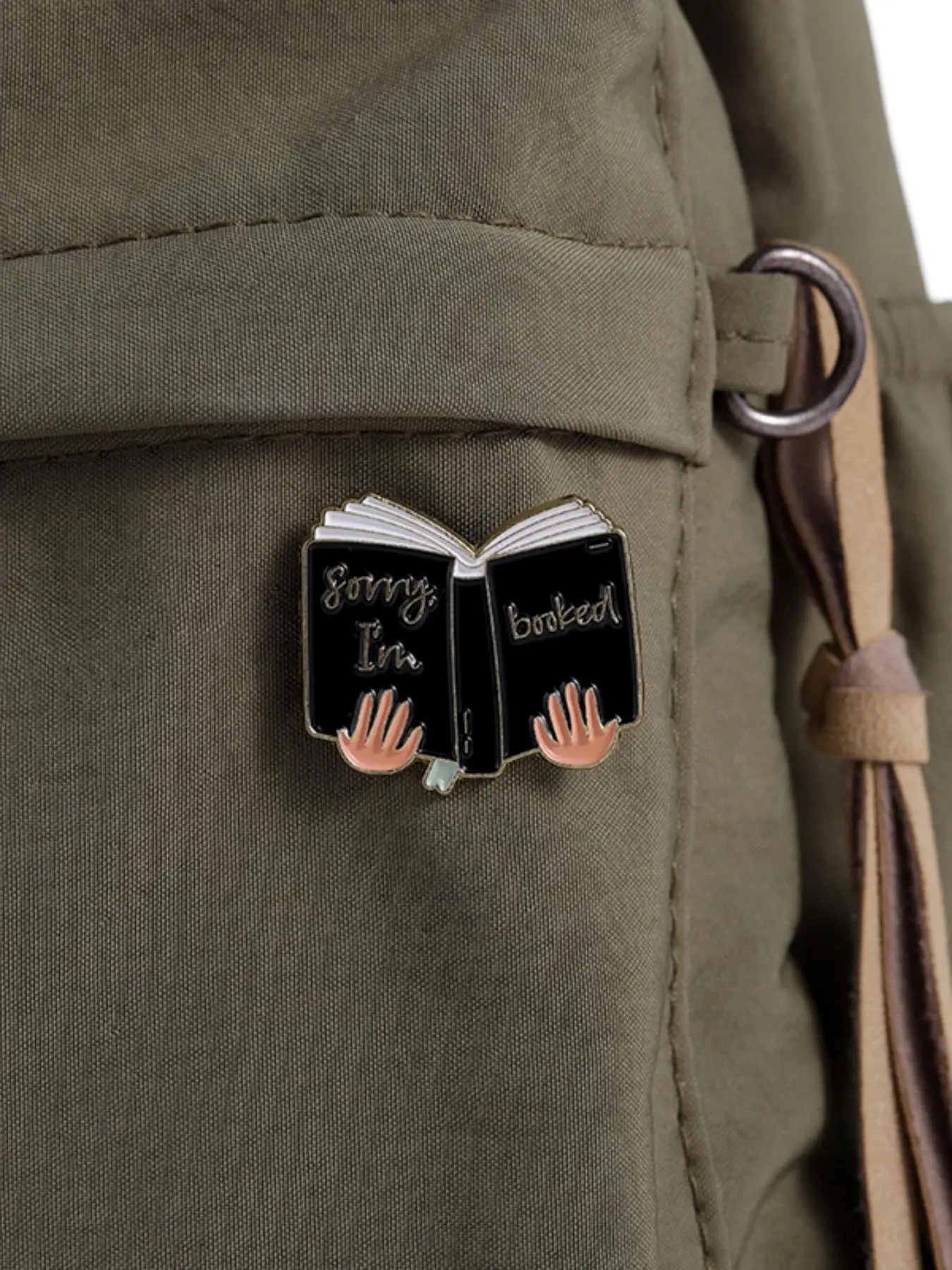 Cartoon Letter & Hand Decor Brooch, Creative Reading English Book Styling Badge, Cute Fashion Alloy Badge for Daily Vacation Holiday Party Gift, Elega