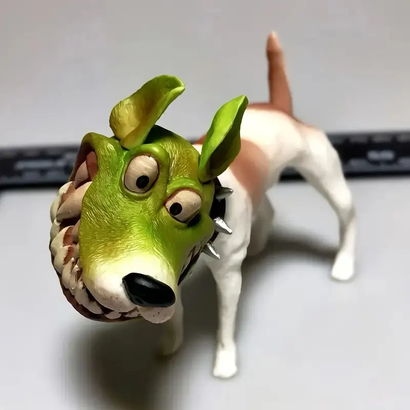 Face Dog Statue Resin Horror Movie Collectible with Sharp Teeth and Spiked Collar, Indoor Outdoor Decorative Figurine Fine Craftsmanship Creative Modern Decoration