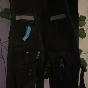 Running Hydration Vest Backpack,Lightweight Insulated Pack with 1.5L Water Bladder Bag Daypack for Hiking Trail Running Cycling Race Marathon for Women Men Best Gift