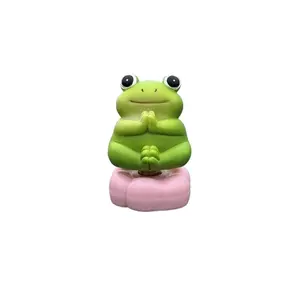 Rotating Frog Car Ornament, Unique Car Interior Decor, Car Decoration, Suitable for Car Rear and Electric Vehicles, Fun Personality Figurine