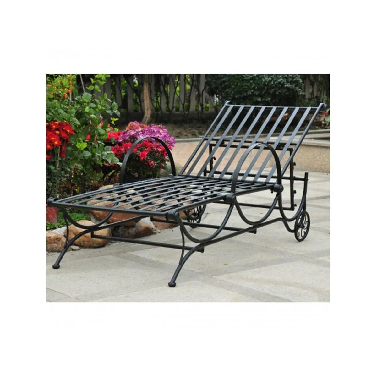 International Caravan Mandalay Classic Iron Patio Lounge Chair, 5-Position Adjustable Chaise, Outdoor Patio Furniture for Garden, Antique Black, Chaise Lounge, Single Seat, Adjustable Back, 55 Lbs, Five Different Settings