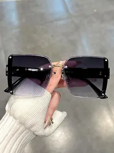 1 pair of unisex elegant gradient lens square sunglasses, simple and fashionable design, suitable for summer daily, back-to-school and outdoor wear, providing UV protection and personalized styling