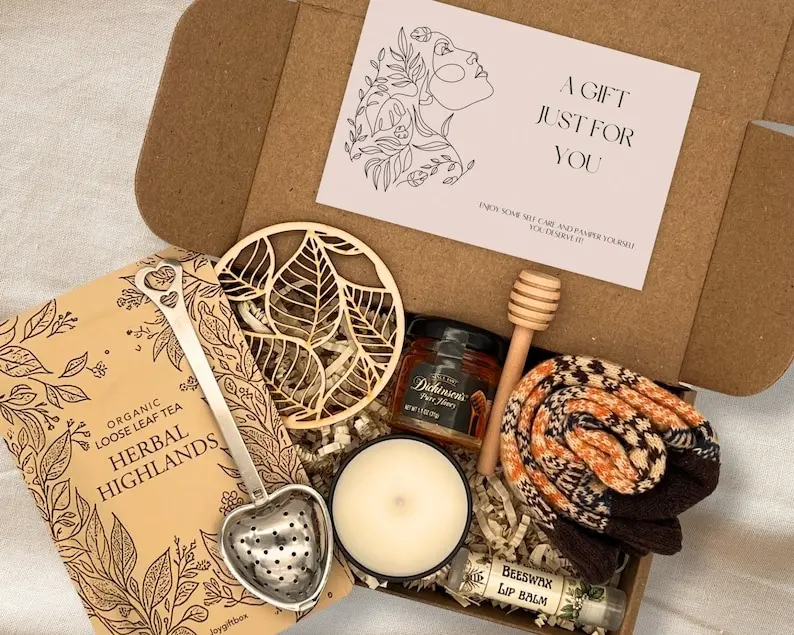 Organic tea gift set | tea gift box with candle | tea gift box for women | gift for men | long distance gift | birthday gift | loose leaf
