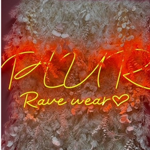 PLURRAVEWEAR