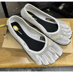 Women's  Vibrams FiveFingers Yoga Shoes Women's V-Soul Sneaker