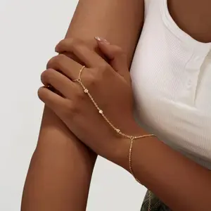 Lady Gold-plated Bracelet, Hand Chain, Finger Ring Bracelet with 2.76 Inches Ring Chain, Dainty Zircon Hand Jewelry Trendy Gift for Women