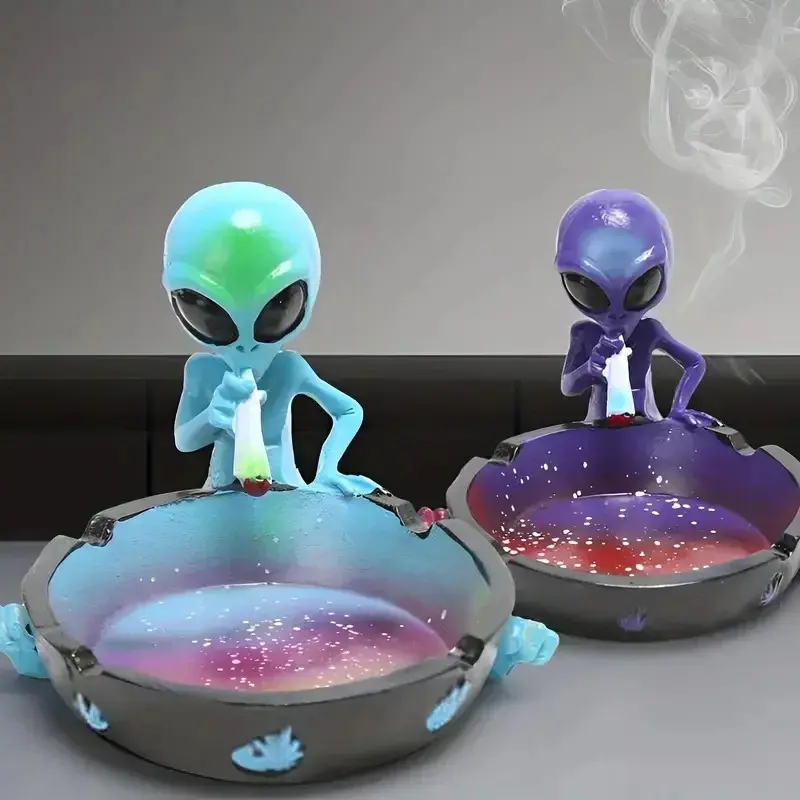 Alien Decorative Desktop Ashtray Resin Hip-Hop Container Vintage Home Office Bar Decorative Craft Men's Smoking Accessory