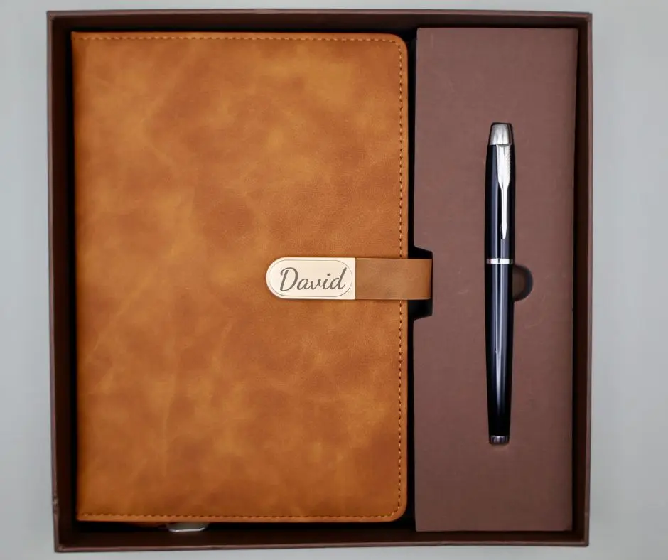 Personalized Vegan Leather Notebook Gift Set – Pen & Gift Box, Bag – Elegant Writing Journal for Executive Gift -Thoughtful Gift for Him Her