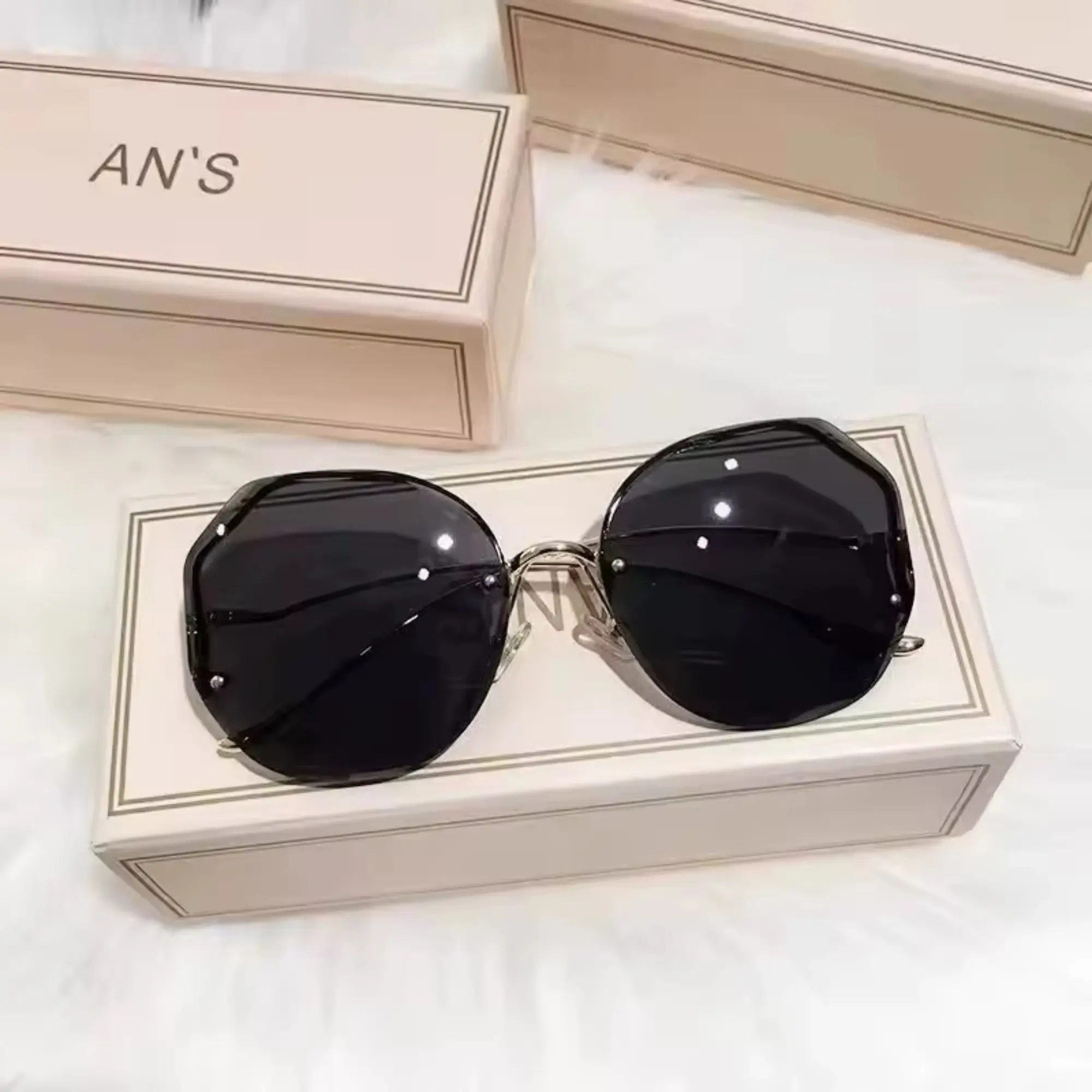 3pc Women's Metal Sunglasses Oversized Square Vintage Chic UV400 Protection Stylish Design for Commute Dates & Outings