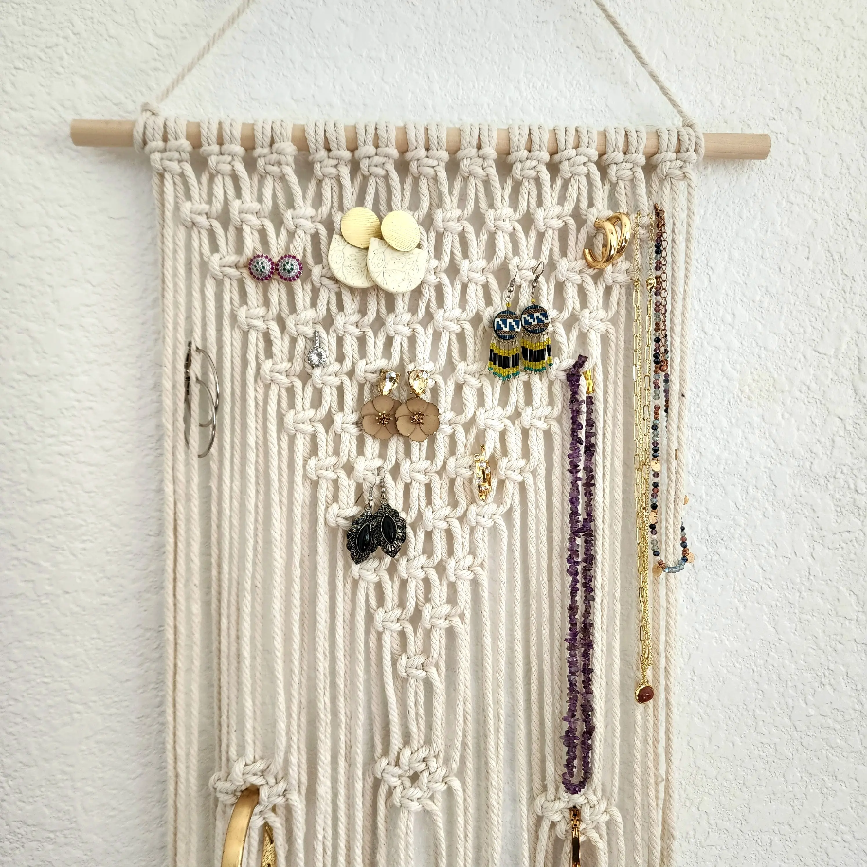 Macrame Organizer for Jewelry, accessories and Photos