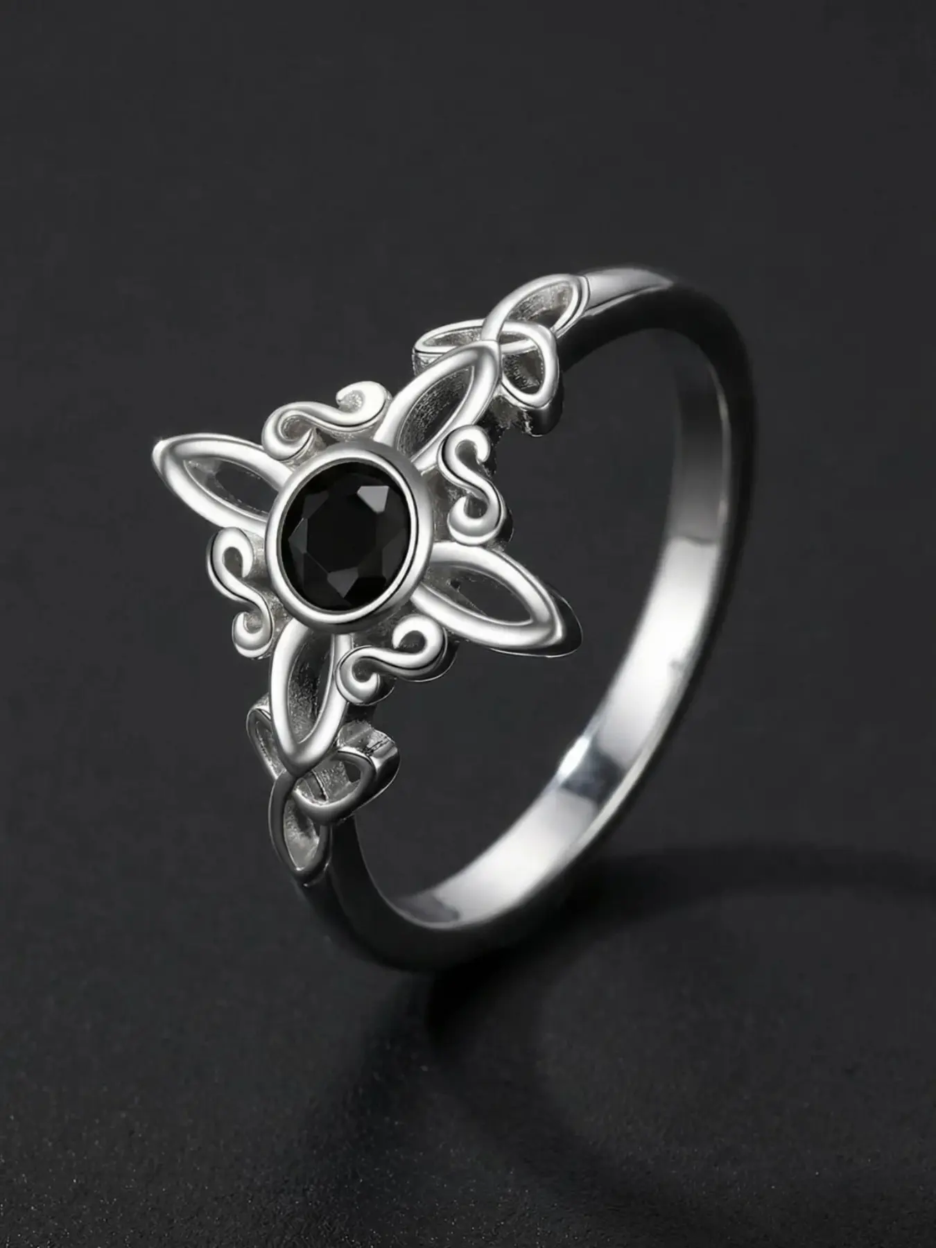 Witch Knot Ring Celtic Trinity Knot Ring, Witch Pagan Moon Irish Jewelry, Hecate Moon Goddess, Cz Dark Fantasy, Protective Amulet Gift, Statement Multi Ring, Dark Aesthetic Rings