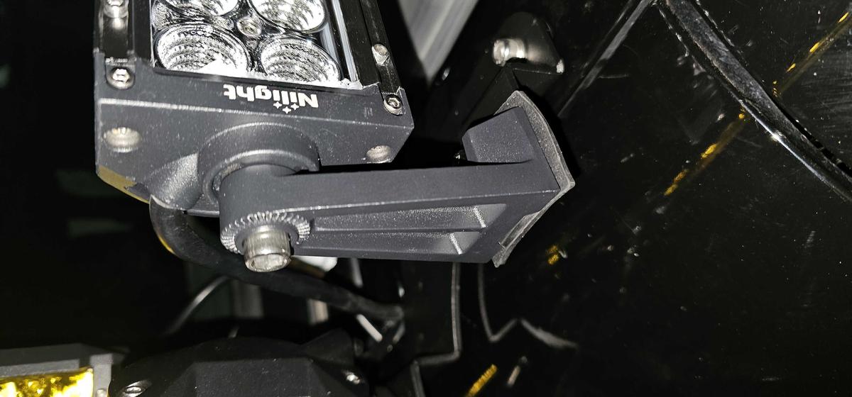 Item: 52Inch Lights +LED Pods+ Wiring Harness