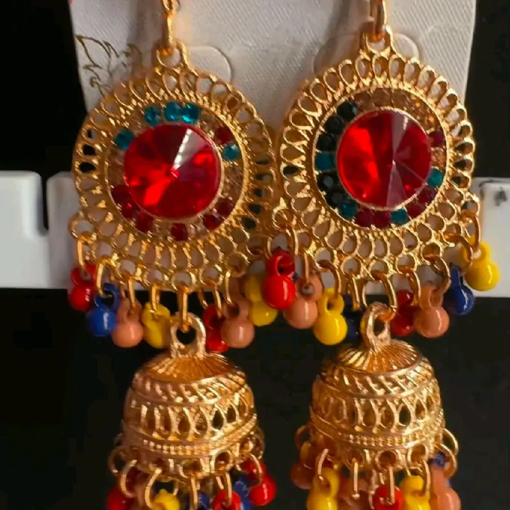 drop earrings