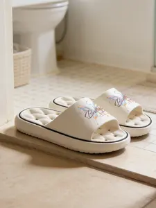 1 Pair Watercolor Butterfly Themed Printed Hollow Massage Thick Sole Slippers, Gentle Fresh Style, Non-slip Soft Sole, Quick-dry for Bathroom, Indoor & Outdoor Dual-use, Open Toe Slides, Bathroom Casual Slippers