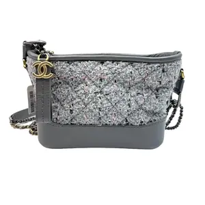 Pre-owned CHANEL FRANCE Crossbody Bags H1 Gabrielle small gray and pink mixed color tweed special wandering bag H21560