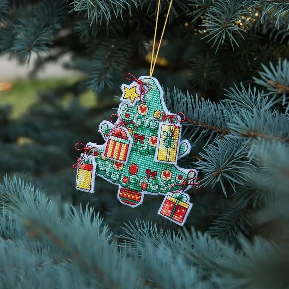 Christmas Tree Toy Plastic Canvas Cross-Stitch Kit by Charivna Mit T-05C