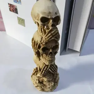 Halloween Skull Resin Craft Ornament, Decorative Desktop Statue, Creative for Home & Party Decor, Unique Gift Idea for Halloween Lovers
