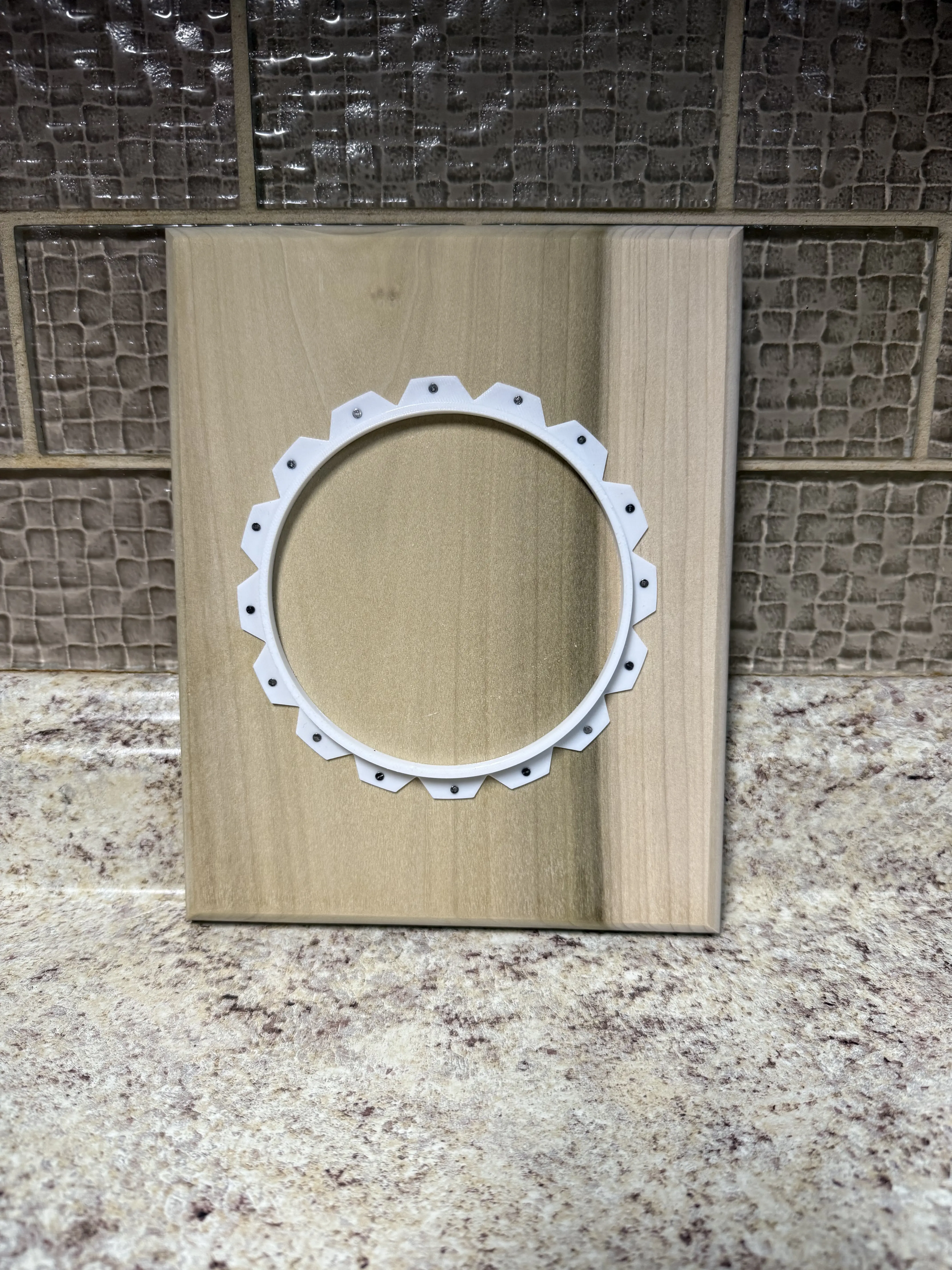 4-1/2 gordita mold wood/plastic