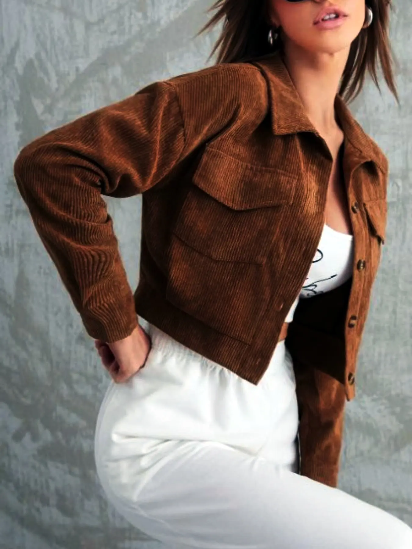 Women's Corduroy Woven Button Front Long Sleeve Jacket Coats, Fitted Short Design with Pockets, Casual Fashion Everyday Outerwear for Fall & Winter Seasons