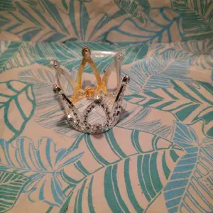 Crown Sphere stand silver color