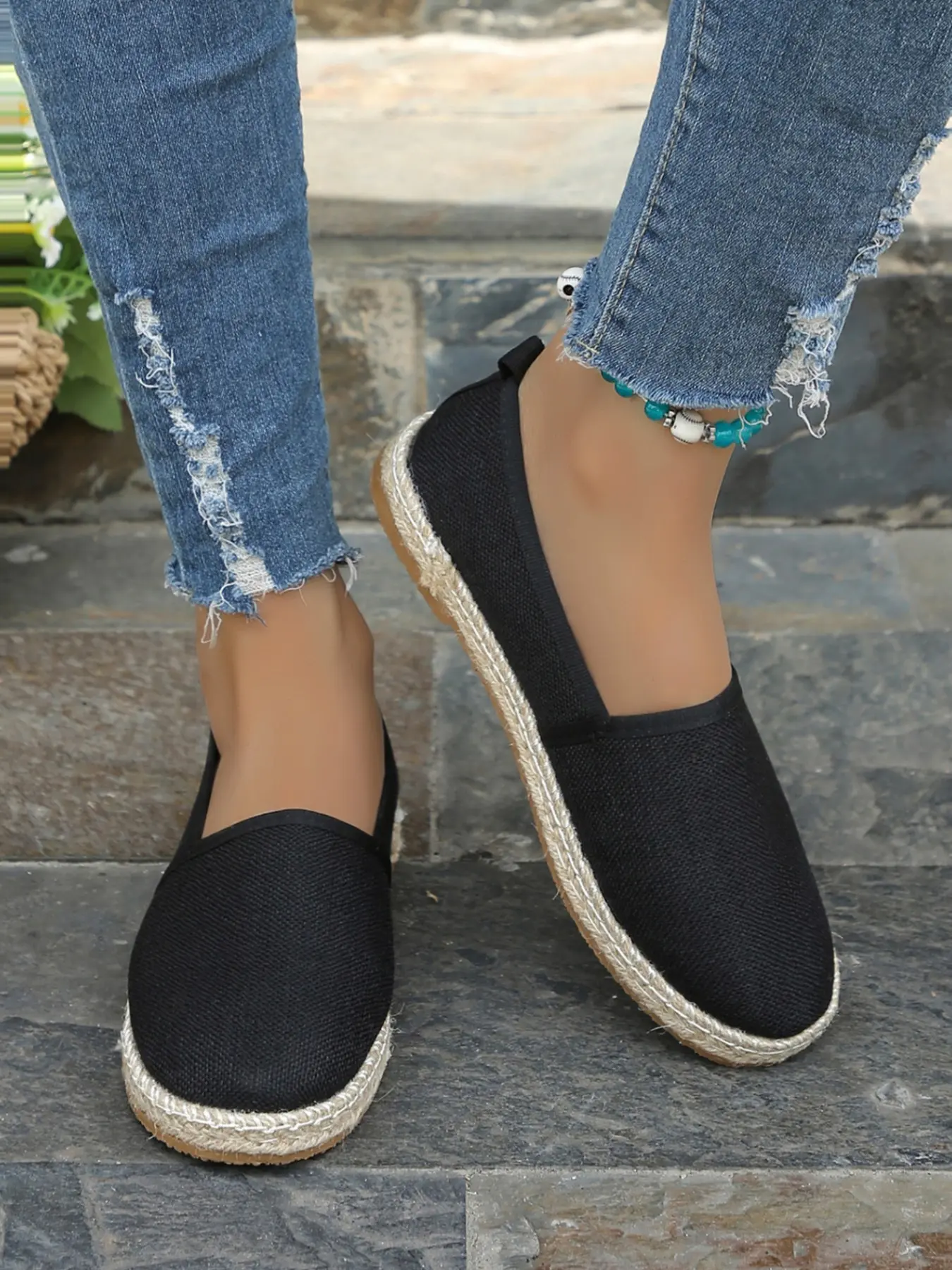 Women's casual flat shoes, European and American style solid color canvas shoes, linen fisherman's shoes, Rubber non-slip and wear-resistant soles, vintage twine wrap edge cover foot shallow women's shoes, Summer casual shoes