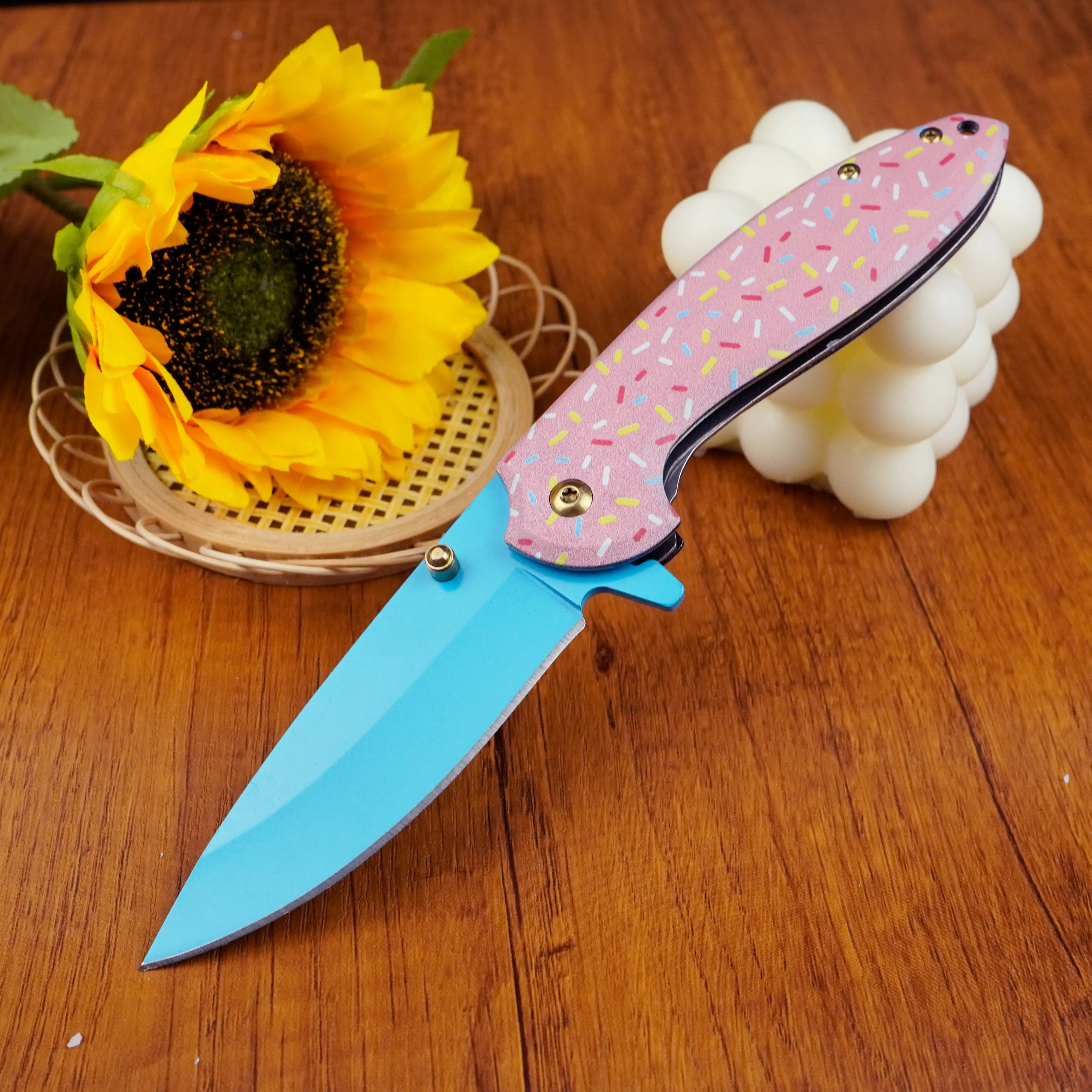 Donut Themed Compact Folding Utility Knife, Stainless Steel EDC Foldable Cutting Tool with Pocket Clip, Portable for Outdoor Camping, Hiking & Everyday Carry