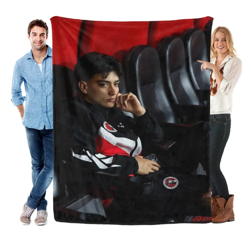 Gil Mora Club Tijuana Soccer Throw Blanket Football Player Portrait Flannel Fleece Blanket, Soft Cozy Plush Bed Blanket for Couch Sofa Bedroom Decor, Lightweight Warm Blanket for Kids Teens Adults, Birthday Holiday Gifts for Soccer Fans