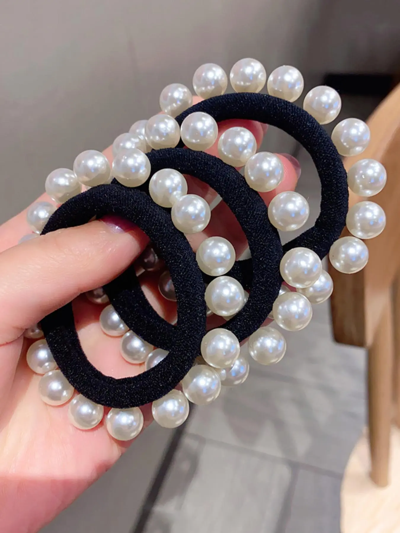 3pcs Faux Pearl Decorated Elastic Hair Ties, Simple Casual High Stretch Ponytail Scrunchies for Women & Girls, Minimalist Headwear Suitable for Thick Hair, Elastic Hair Accessory, Hairstyle Accessory, Elastic Ponytail Accessories, Hair Styling Accessories