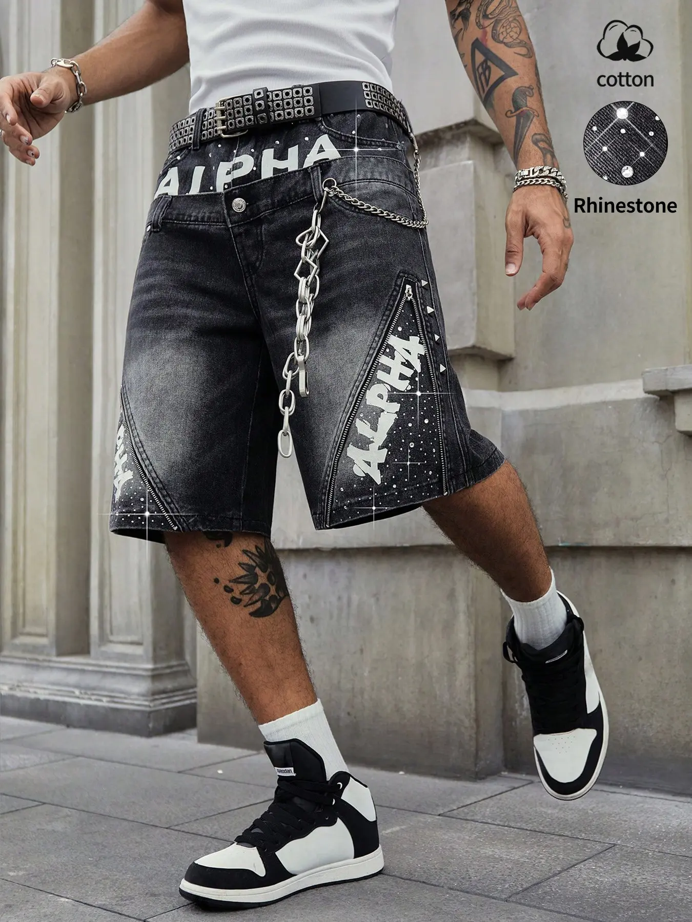Patch Jean men's street-style washed denim shorts feature a built-inzipper closure, Pocket and a double-layer belt design, offering a comfortable and stylish look for everyday casual wear Menswear Streetwear
