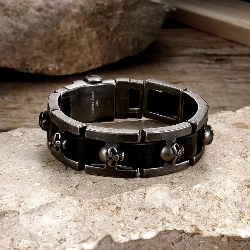 GTHIC Gothic Stainless Steel Retro Skull Heads Watch Buckle Bracelet for Men, Casual Accessories, Fashion Bracelets, Stainless Steel Wrist Daily Wear Jewelry