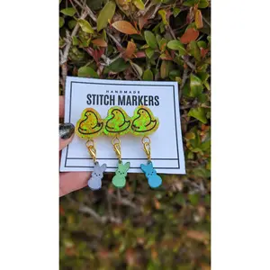 Easter Stitch Marker Pin - Spring progress keeper holder, peeps glitter crochet gift, knitting notion, holographic glitter