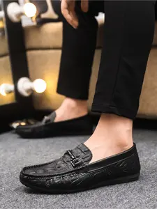 2026 Spring Men's Pointed-Toe Loafers Chunky-Sole Buckle Moccasins Versatile Slip-Ons for Dates & Shopping
