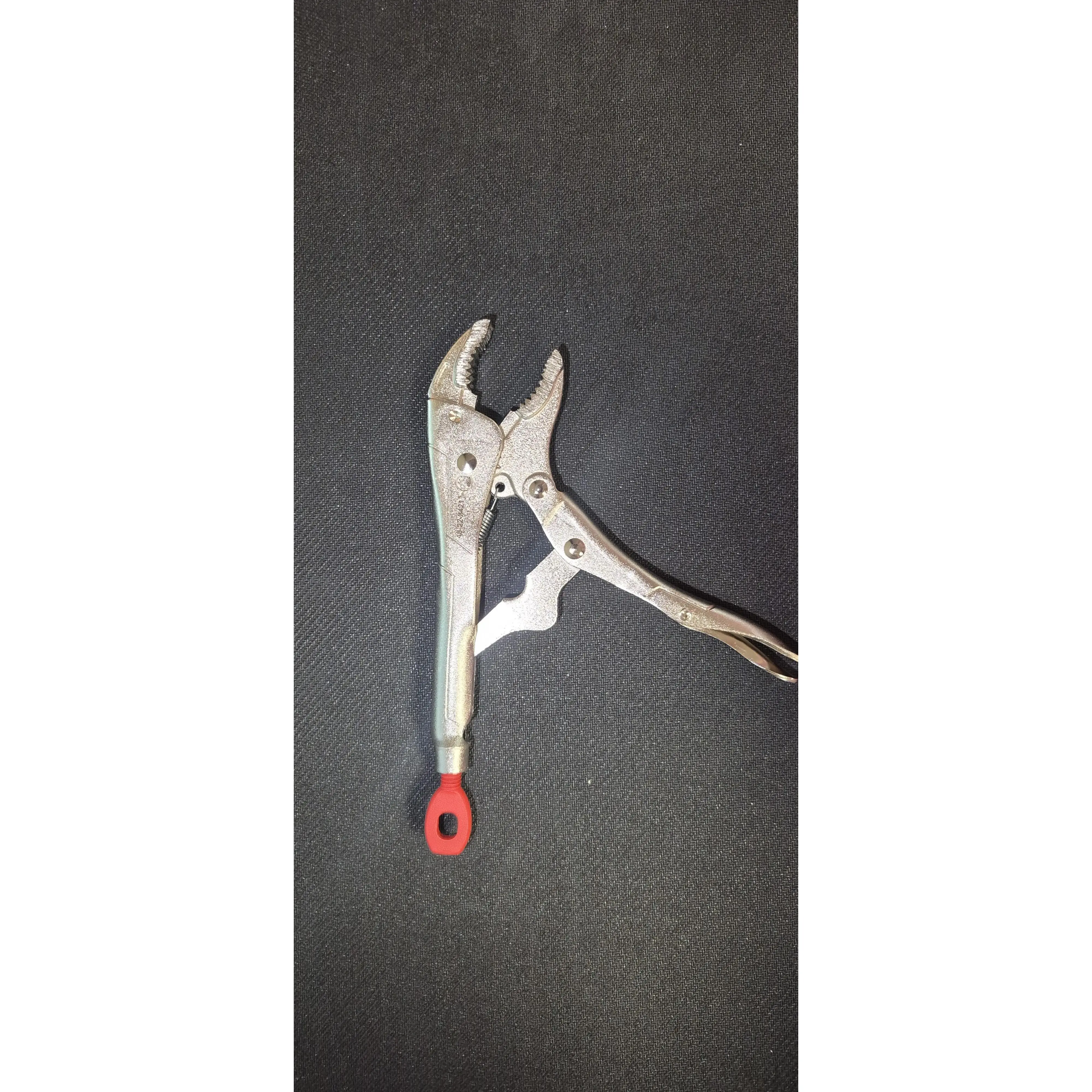 Milwaukee 48-22-3421 7-in Curved Jaw Locking Pliers, Professional Hand Tool for Hardware Tasks, 7 Inches