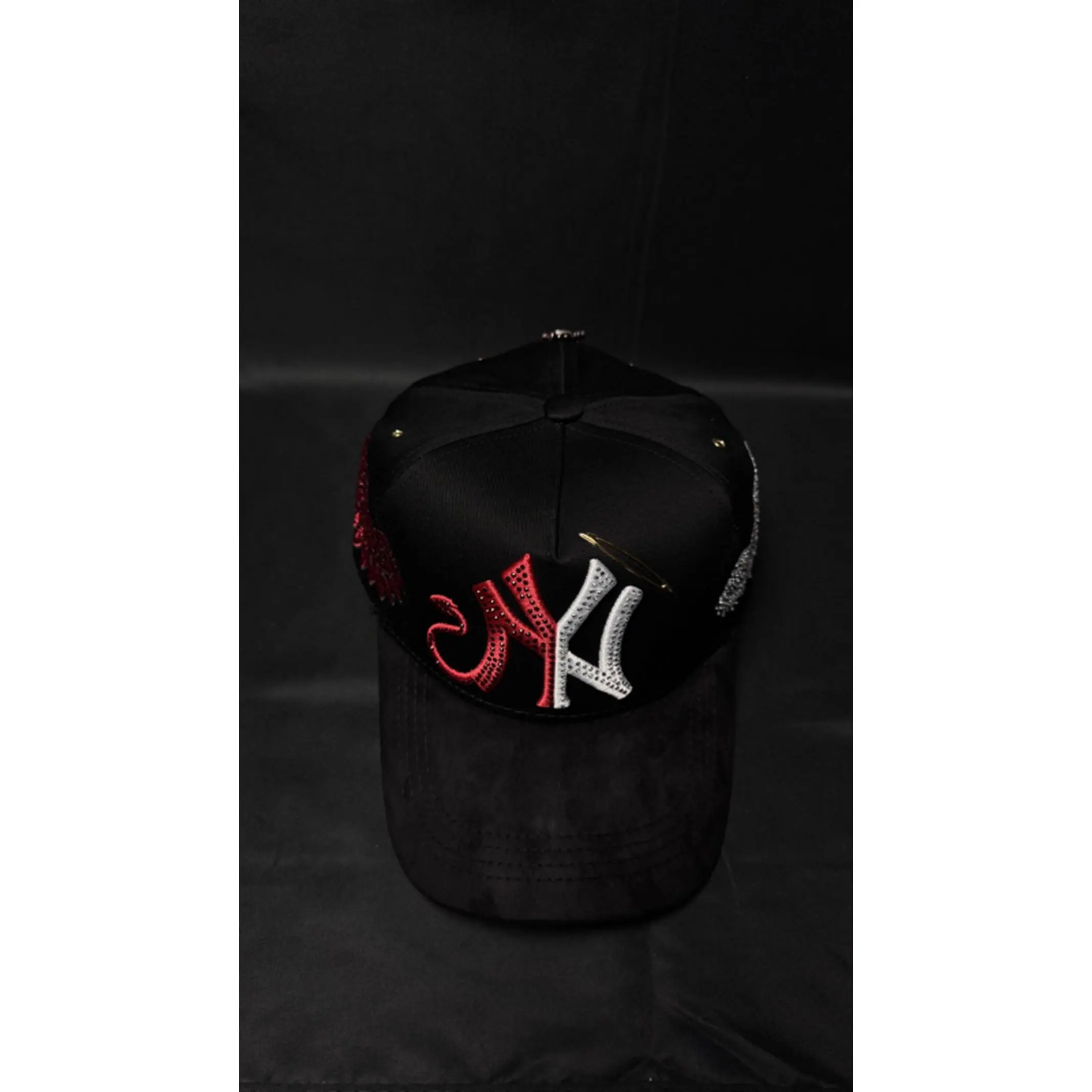 THE BOSS HATS Angel y Demonio Cap with Red and White Embroidery, No Box, Black Color