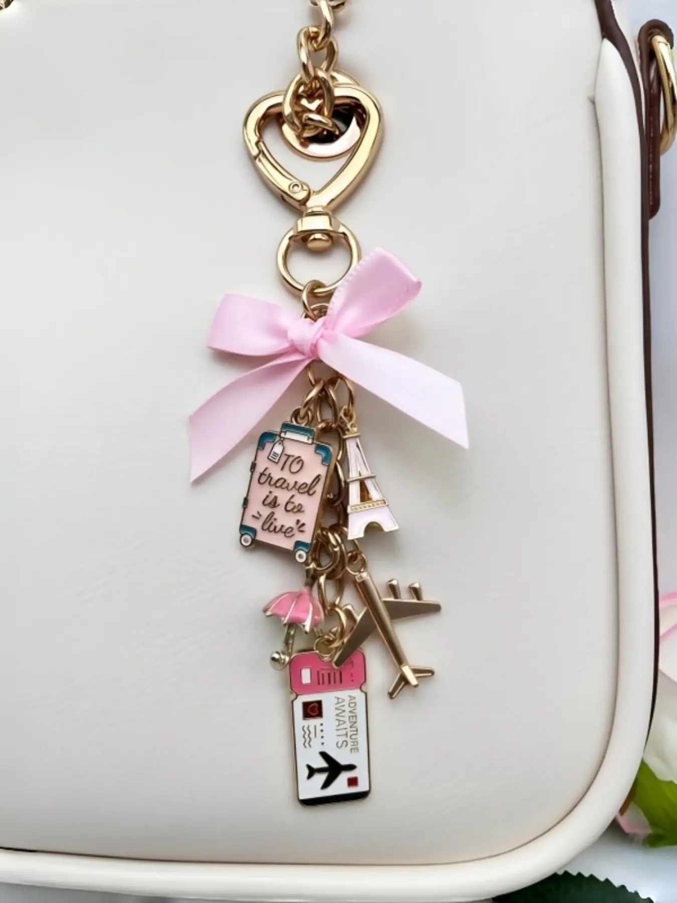 Pink Bow Travel Keychain Bag Charm, Stylish Backpack Charm, Trendy Bag Charms, with Airplane Luggage Tag Passport Suitcases Accessory, Handbag Charm Plane Ornament Travel Charms Backpack Key Accessory, Travel Accessories