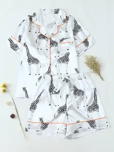 Women's Giraffe Print Satin Pajama Two-piece Set, Casual Comfy Short Sleeve Shirt & Shorts Loungewear Set, Ladies Summer Sleepwear Womenswear Polyester Homewear Pjs Fabric Pyjamas