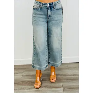 Judy Blue Willow Wide Leg Crop Jeans (Reg. and Plus)