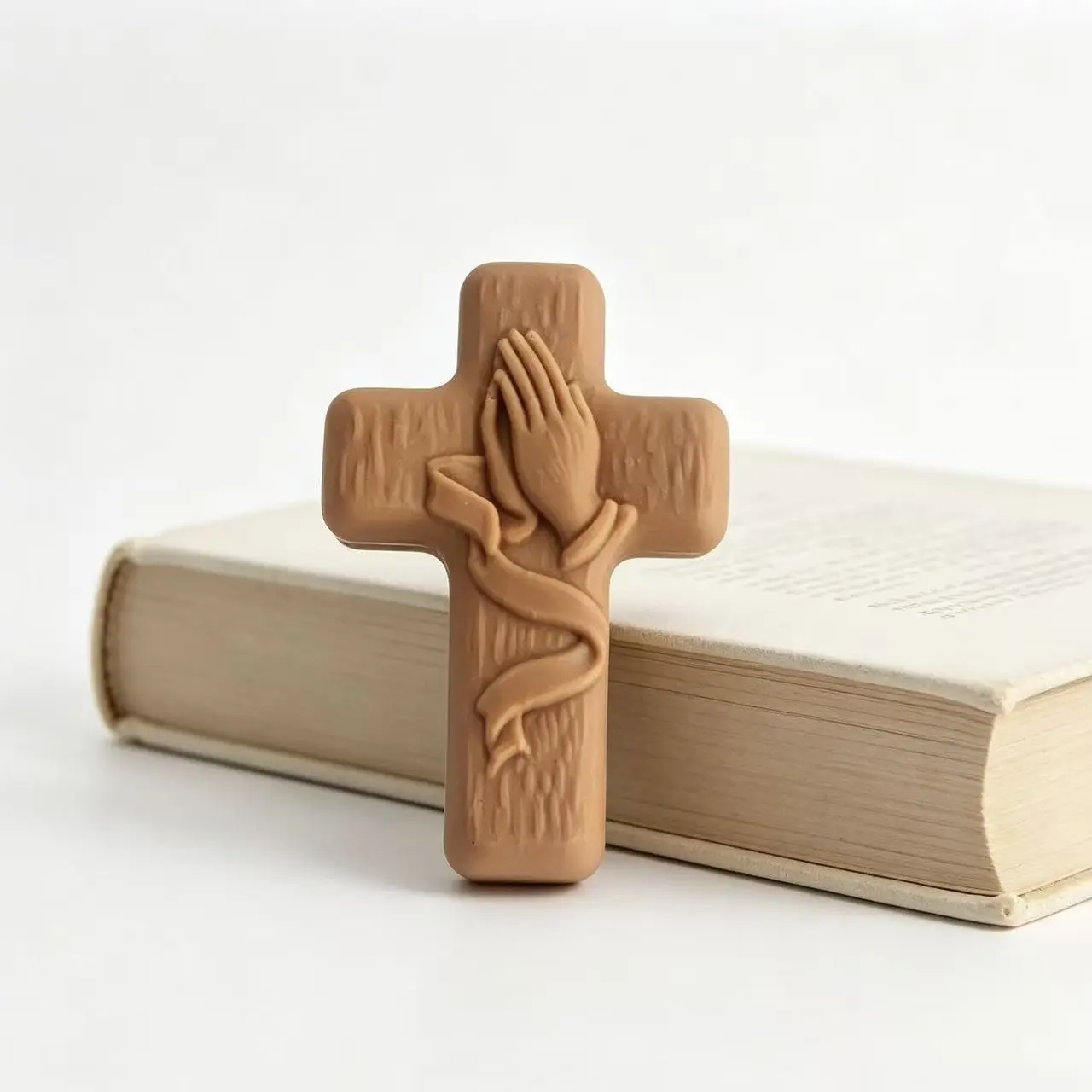 Cross Pendant Prayer Hand Cross Decoration, Simple Faith Religious Decorations Car Desk Blessing Decorative Craft, Multi-Scene Use: Desktop, Car Interior, Church Souvenir, Daily Prayer Decor, Ornaments