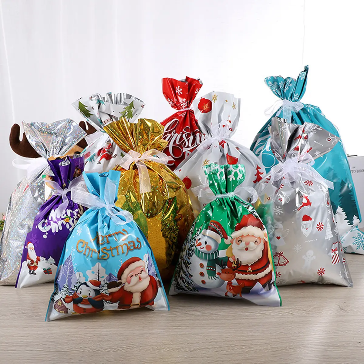 60PCS Christmas Drawstring Gift Bags with Tags Set Unisex Holiday Wrapping Bags for Boys Girls Santa Xmas Bulk Bags for Treats Goodies Party Fixed