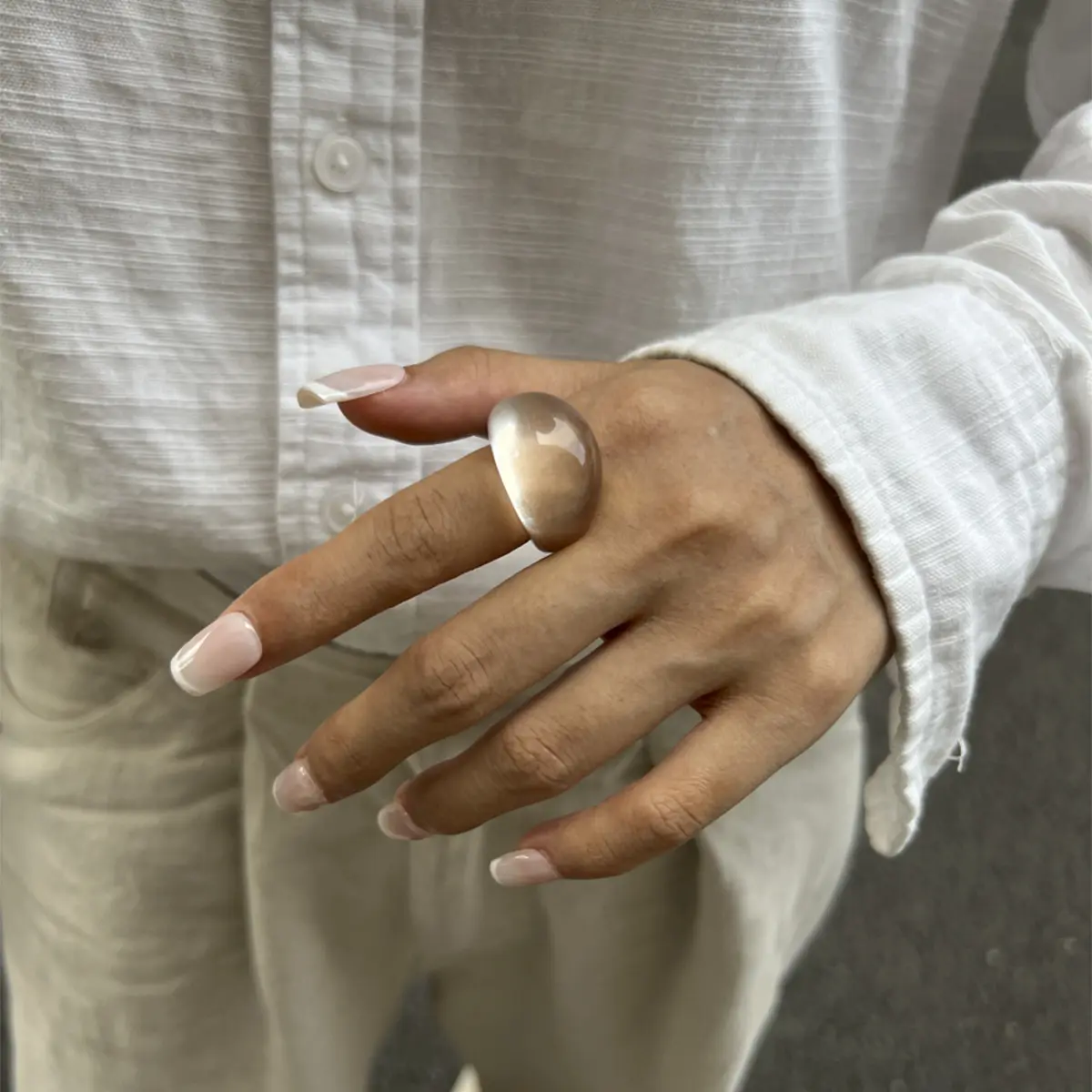 02 Transparent + Beige 0930